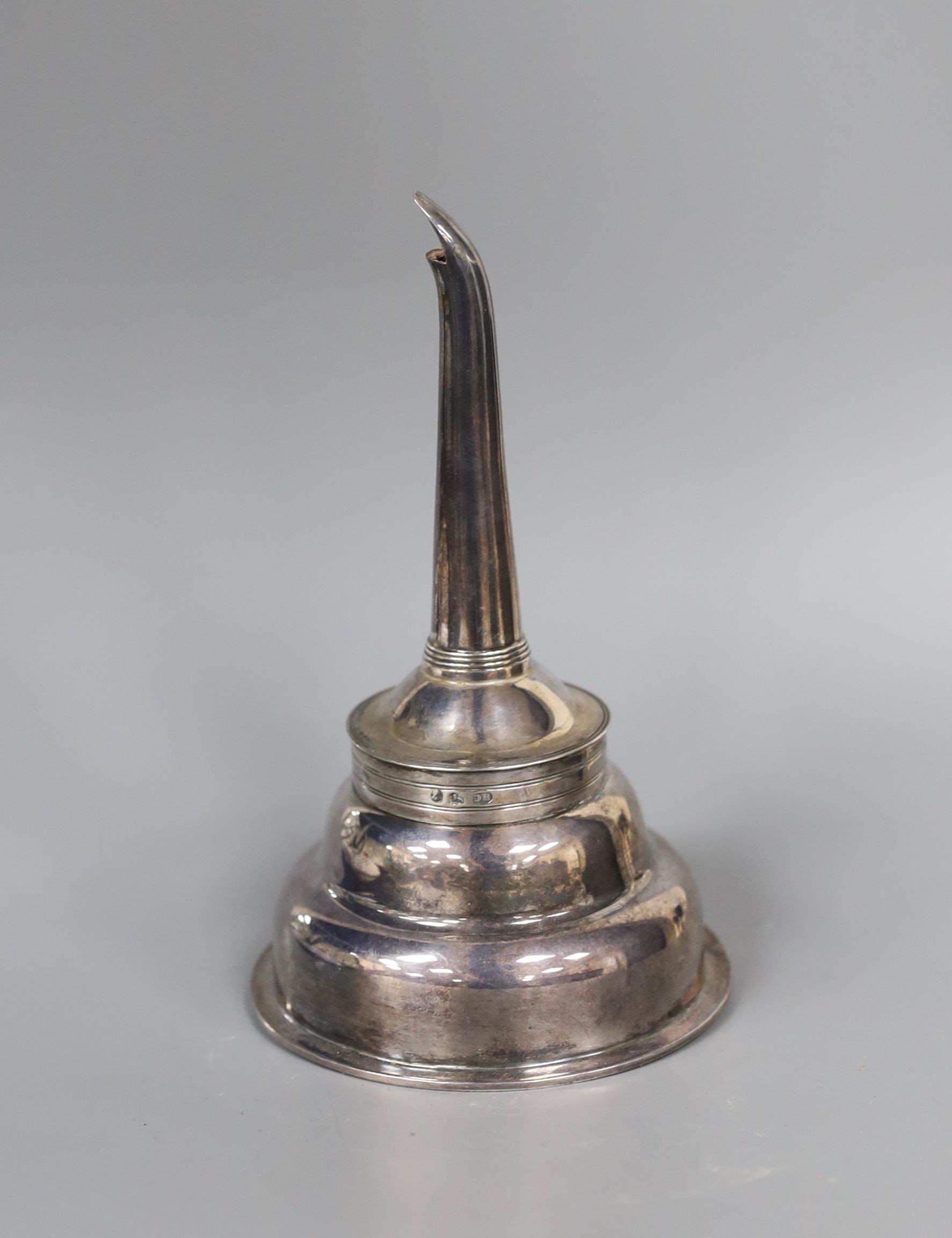 A George III silver wine funnel, Henry Chawner, London, 1795, 15cm, 101 grams